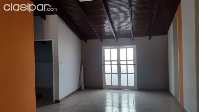 VILLA BANCARIA, DUPLEX DE 3 DORMITORIOS — foto 2