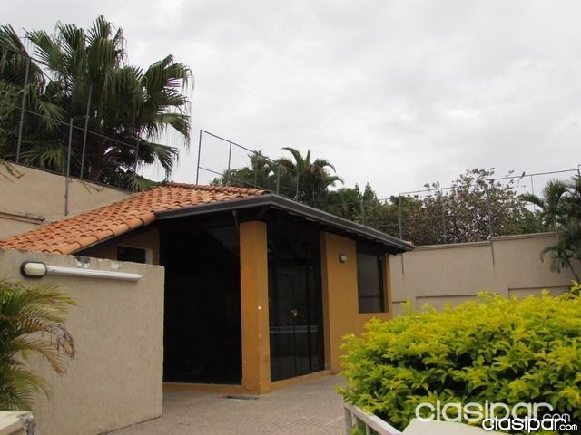 VENDO CASA ZONA AUTOPISTA - SHOPPING DEL SOL- MOLAS LOPEZ- Superficie: 750 mts2 — foto 2