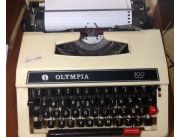 La mejor máquina de escribir olympia vendo funcionando