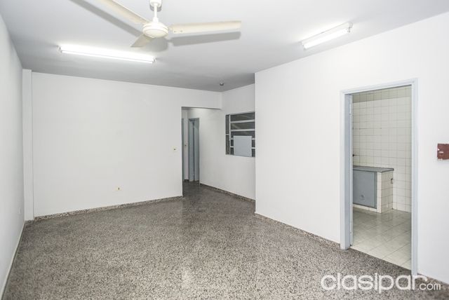Doy en alquiler en Cerro Cora Nº 632 e Antequera y Paraguari — foto 3