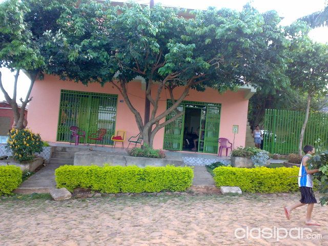 Vendo Casa En Coronel Oviedo!! Zona Centro! — foto 3