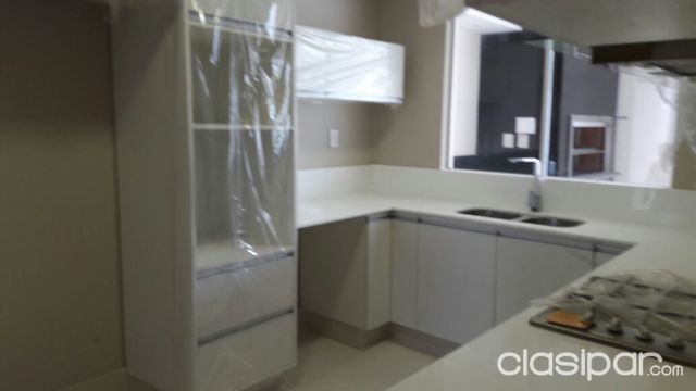 ALQUILO CASA MINIMALISTA ZONA MBURUKUJA — foto 3