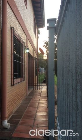 ALQUILO DUPLEX EN LOMA PYTA - BARRIO SAN BLAS — foto 2