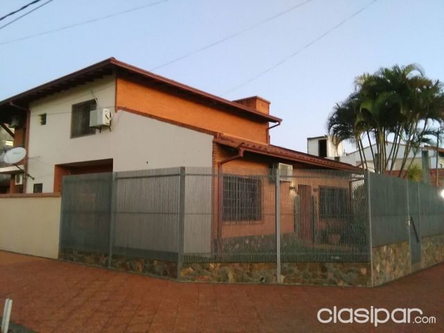 HERMOSA CASA EN ALQUILER A MTRS DE EUSEBIO AYALA SOBRE BARTOLOME.! — foto 2