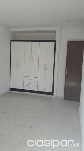 ALQUILO AMPLIO DUPLEX ZONA MUNICIPALIDAD CON PISCINA — foto 3