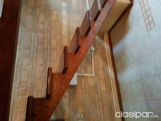 Alquilo Bello Duplex Zona Centenario — foto 2