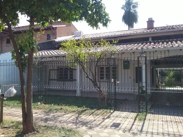 Vendo hermosa Casa en barrio Mburucuya. — foto 3
