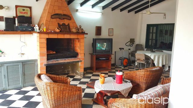 ALQUILO CASA EN BARRIO HERRERA! — foto 2