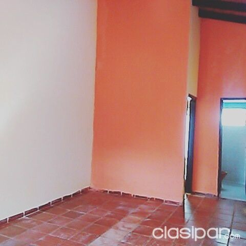 DOY EN ALQUILER DUPLEX EN BARRIO IPODROMO! — foto 3