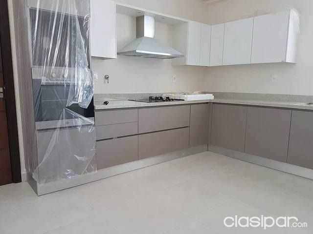 Exquisita residencia a estrenar. Barrio Trinidad. — foto 3