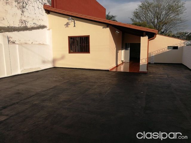 Alquilo casa- zona Av. Felix Bogado — foto 2