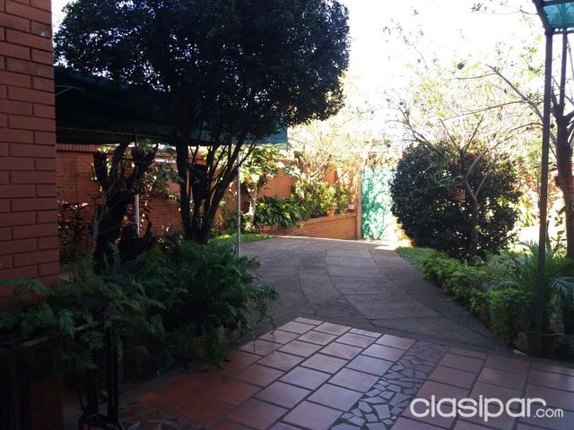 VENDO 2 CASAS EN BARRIO NAZARETH ASUNCIÓN. 230.000.USS. Y 295.000. USS. — foto 2