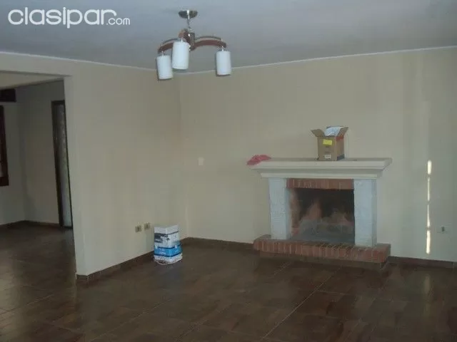 VENDO ELEGANTE RESIDENCIA DE PLANTAS DE 3 DORMITORIOS ZONA DE LA AVDA SANTISIMA TRINIDAD — foto 3