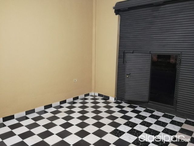 SALÓN COMERCIAL — foto 3