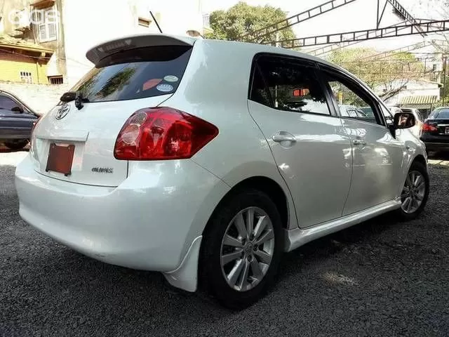Toyota Auris 2006 - foto 2