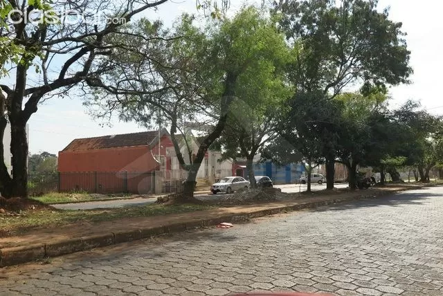VENDO INMUEBLE CON SALONES Y OFICINAS COMERCIALES - ESQUINA — foto 2