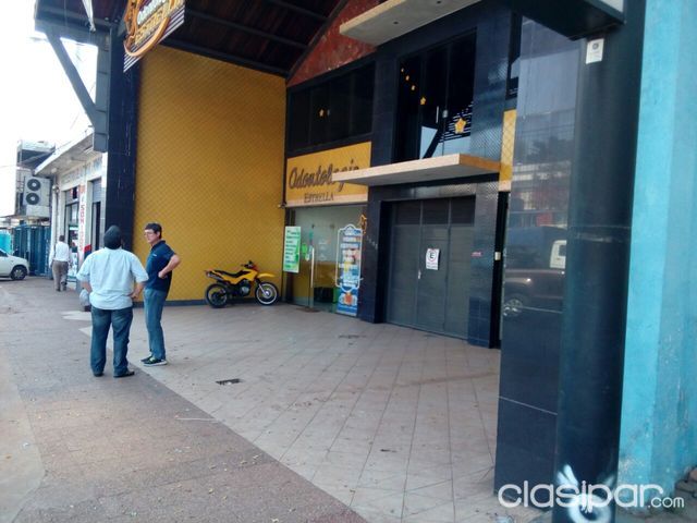 DOY EN ALQUILER SALON COMERCIAR SOBRE RUTA MCAL. ESIGARRIBI FRENTE A BADENIA — foto 2