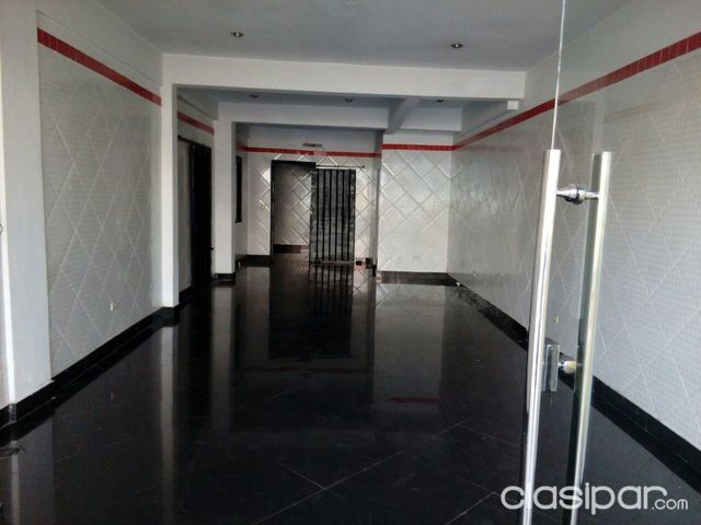 DOY EN ALQUILER SALON COMERCIAR SOBRE RUTA MCAL. ESIGARRIBI FRENTE A BADENIA — foto 3