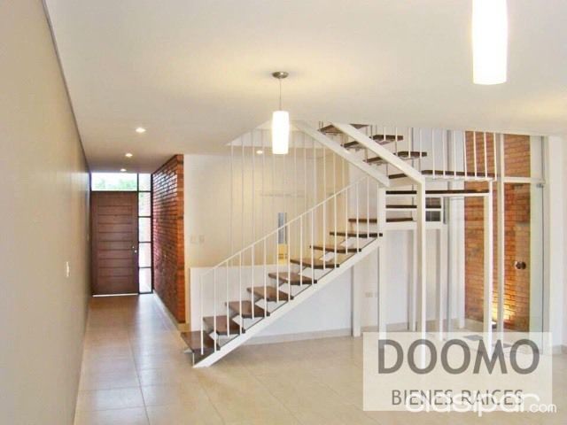 SE ALQUILA A ESTRENAR 2 Duplex de 3 habitaciones Amplio con jardín y piscina en la ZONA DEL CIT, a pasos de Madame Lynch!! — foto 2