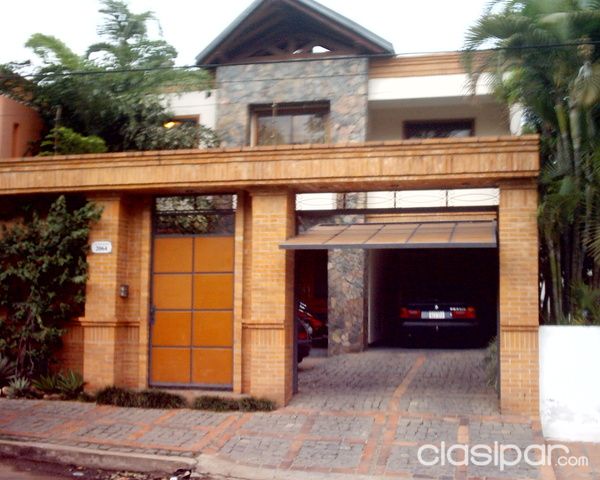 ¡¡¡ RESIDENCIA SOBRE AVENIDA PRIMER PRESIDENTE!!! TRINIDAD — foto 3