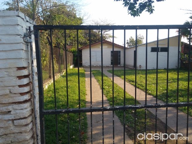 Vendo casa en San Lorenzo, barrio San Miguel sobre asfalto — foto 2
