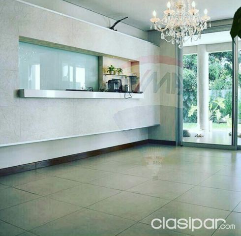CASA MINIMALISTA EN SANTÍSIMA TRINIDAD — foto 3