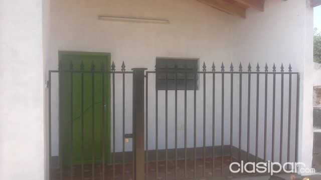 Alquilo casa en centro de Limpio — foto 2