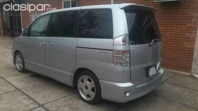 Toyota Noah 2002 — foto 4