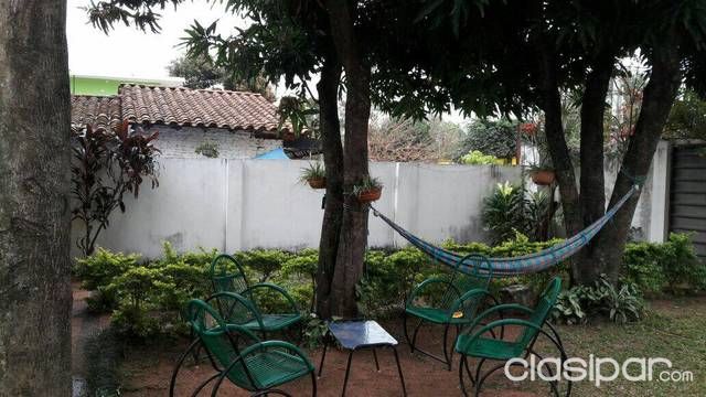 Vendo una Casa en Ñemby - Barrio San Carlos — foto 2