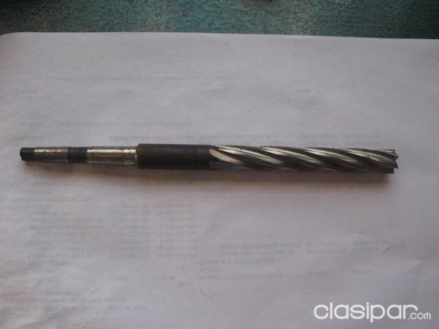 HERRAMIENTAS (EUROPEAS) PARA TORNOS Y DISCOS DE CORTE PARA FRESADORAS (VENDO O CAMBIO) — foto 2
