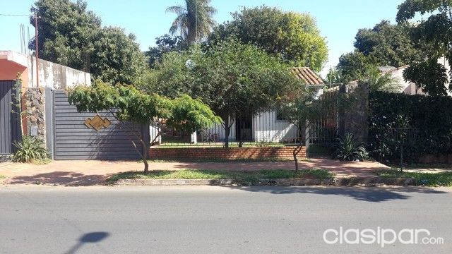 Casa en Luque 4to barrio - oferta por una semana - 190 m2 — foto 2