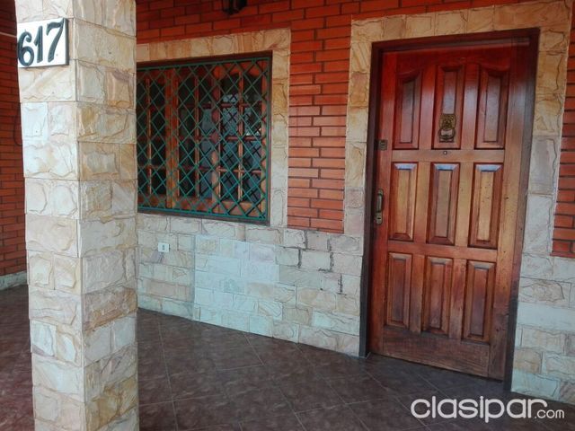 Vendo hermosa casa en Villa Elisa - Barrio Marangatu — foto 2