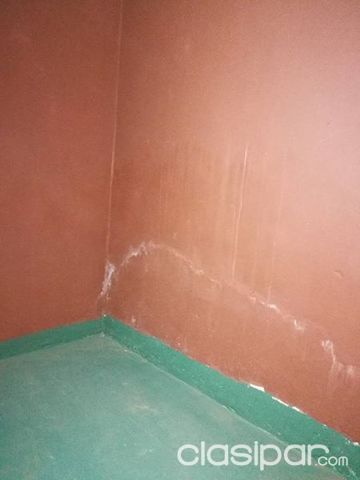 alquilo pieza amplia en barrio obrero — foto 3