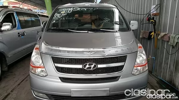 Hyundai Starex 2011 - foto 2
