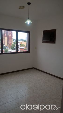 Alquilo amplio Departamento — foto 3