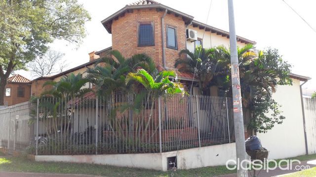 Alquilo Hermosa Casa Zona Colegio Americano — foto 3