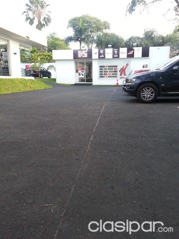 ALQUILER ECONÓMICO DE SALÓN COMERCIAL OFICINA SOBRE AV.ESPAÑA (CARMELITAS) — foto 2