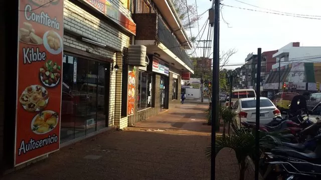 ENCARNACION,SALON SOBRE MCAL. ESTIGARRIBIA — foto 3
