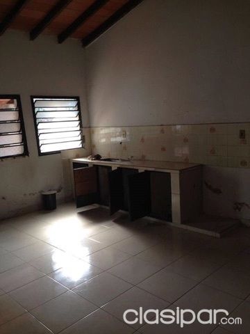 Alquilo casa en Barrio Mburicao — foto 2