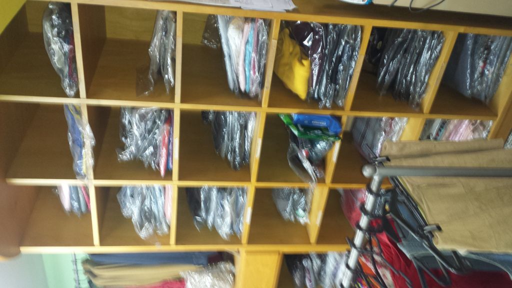 VENDO TIENDA DE ROPAS (boutique) EN PLENO FUNCIONAMIENTO — foto 3