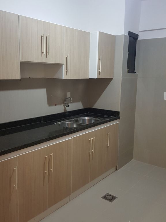 Amplio departamento de tres dormitorios renovado — foto 2