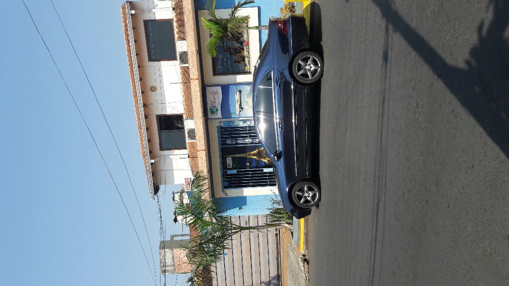 VENDO CASA CON 3 SALONES PARA OFICINA! — foto 2