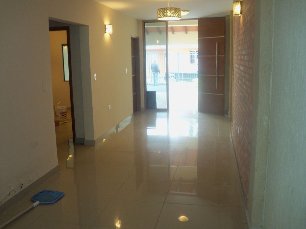 VENDO DUPLEX EN OFERTA DE 2 PLANTAS 3 DORMITORIOS ESCRITORIO Bº SAN CRISTÓBAL — foto 3