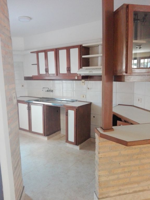 ALQUILO DUPLEX RECIEN REFORMADO — foto 3