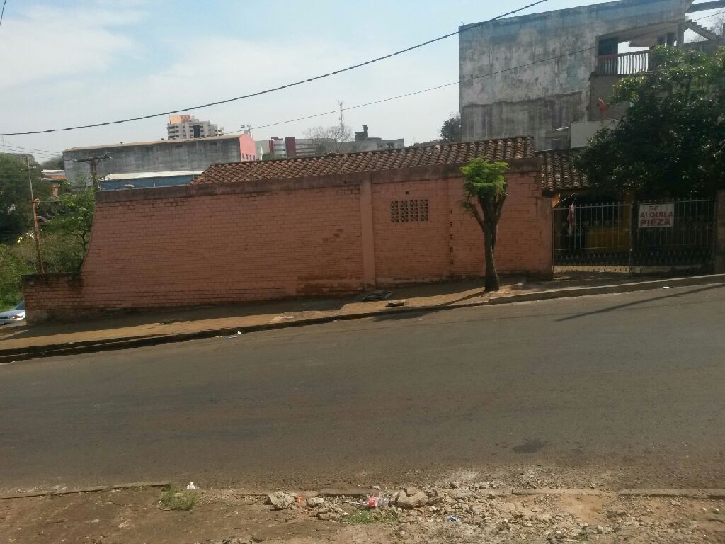 SE VENDE ESTA CASA EN EL CENTRO DE CDE — foto 3