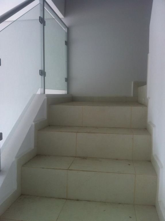 VENDO DUPLEX SEMI NUEVO EN LUQUE VILLA ADELA ZONA LOS JARDINES BOURBON HOTEL — foto 3