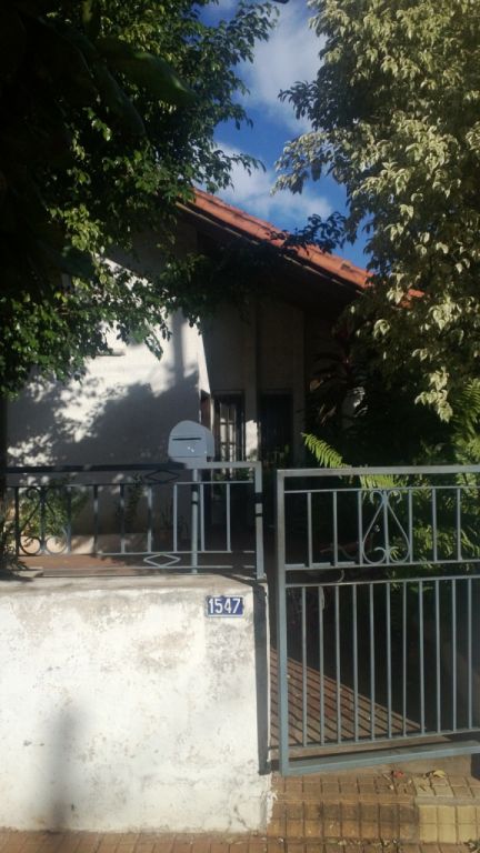 DUEÑO VENDE AMPLIA CASA — foto 2