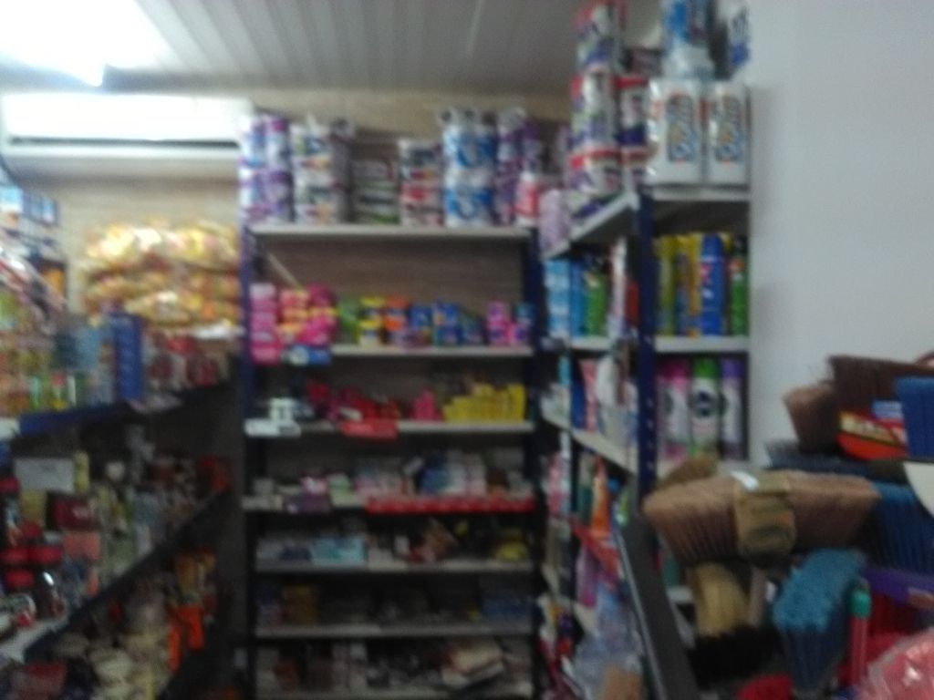 Oferto casa con salón comercial Mariano Roque Alonso — foto 2