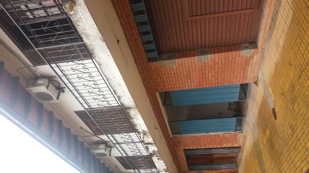 VENDO CASA EN BARRIO OBRERO (A PASOS DE LA NUEVA OLLA ) — foto 2