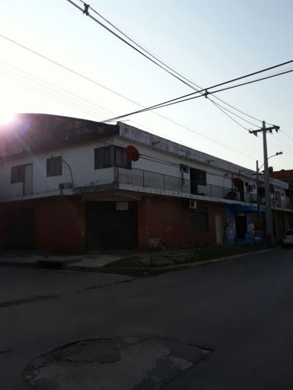 2 terreno juntos totalmente techado — foto 3